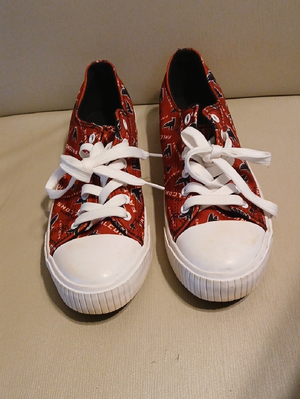 Red Patterned Women's Lace-Up Sneakers